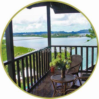 玫瑰园海景小木屋balcony