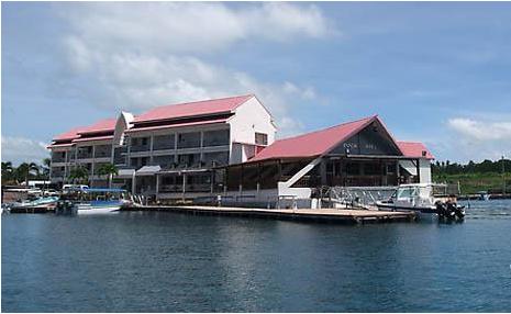 帕劳月半弯酒店-帛琉月伴湾旅馆 Landmark Marina